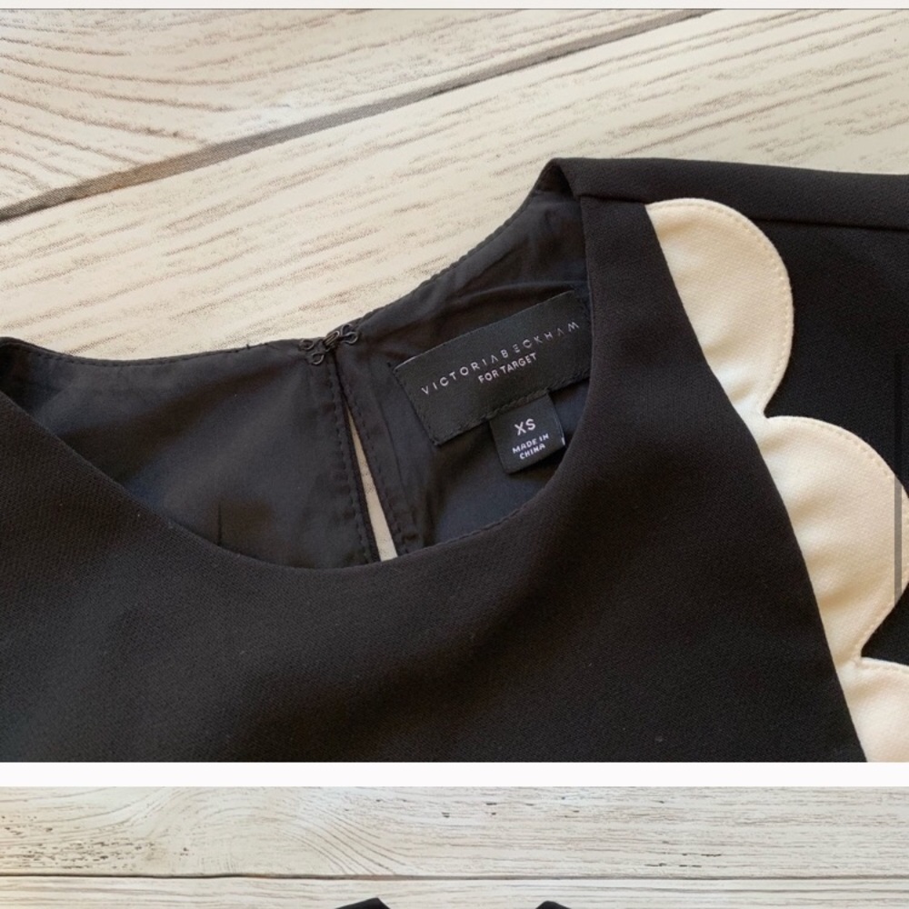 NWOT Victoria Beckham scalloped tank XS - Picture 3 of 8